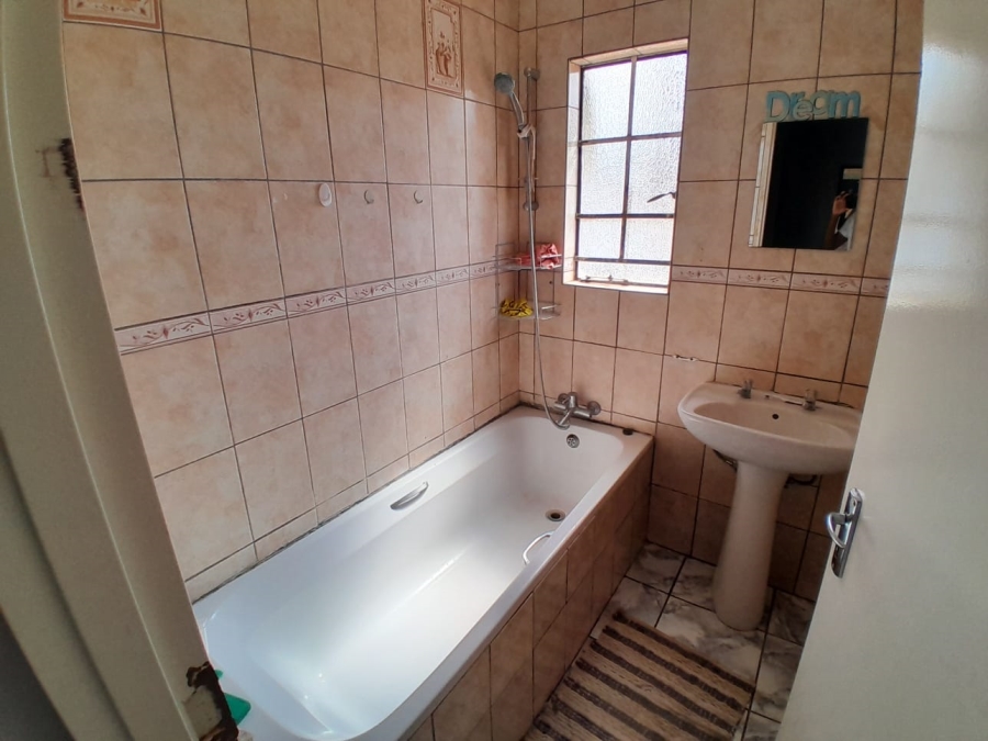 To Let 3 Bedroom Property for Rent in Kathu Northern Cape